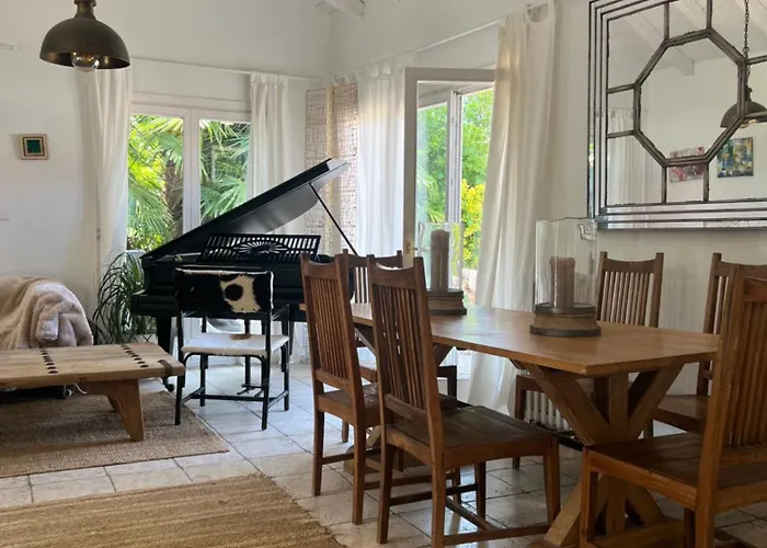 Habitación Peregrinos Alegres Alojamento de Acomodação e Pequeno-almoço Irun